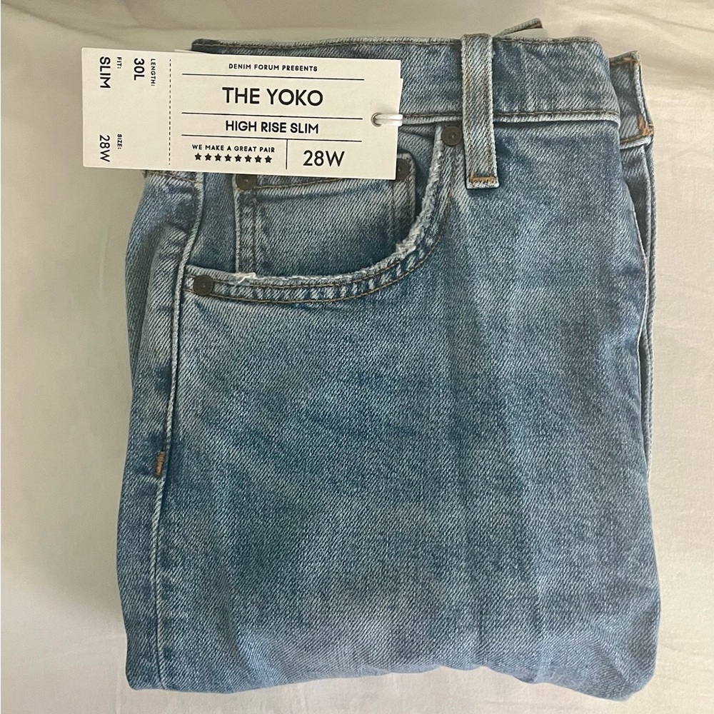 Aritzia Denim Forum The Yoko High Rise Slim Jeans 28